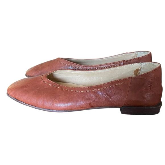 Frye Claire Ballet Flat Leather Cognac Cabrast color brown size 8.5 fits 9 - Picture 5 of 11